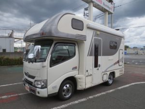 【令和4年/2022年】ヴォーン ノイン R2B リアダブルタイヤ ディーゼルターボ 【家庭用エアコン/リチウム400Ahサブバッテリー搭載/FFヒーター/ソーラーパネル/サイドオーニング他】【※総額支払表示】