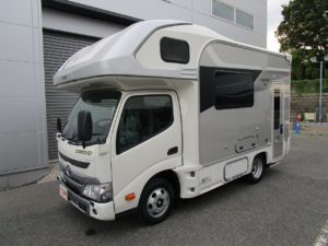 【展示車・オーダー受付中】WOHN DC ディーゼル/4WD/3.0Ｌ/電動ステップ 【リアエントランス/家庭用エアコン/FFヒーター/ソーラーパネル/手すりetc…】